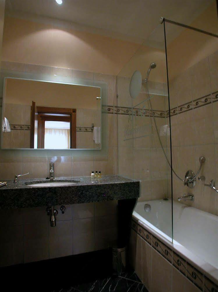 Hotel Atlas Munchen Bagian luar foto